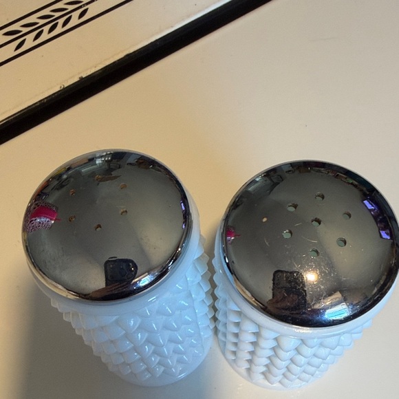 Fenton Hobnail Salt and Pepper Shakers - Picture 2 of 3